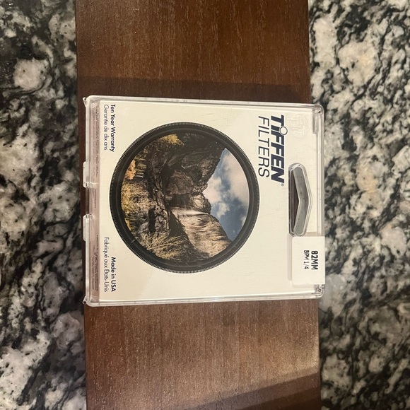 New Tiffen 82mm Glimmerglass 1/4 Filter/ photography accessories/ camera filter